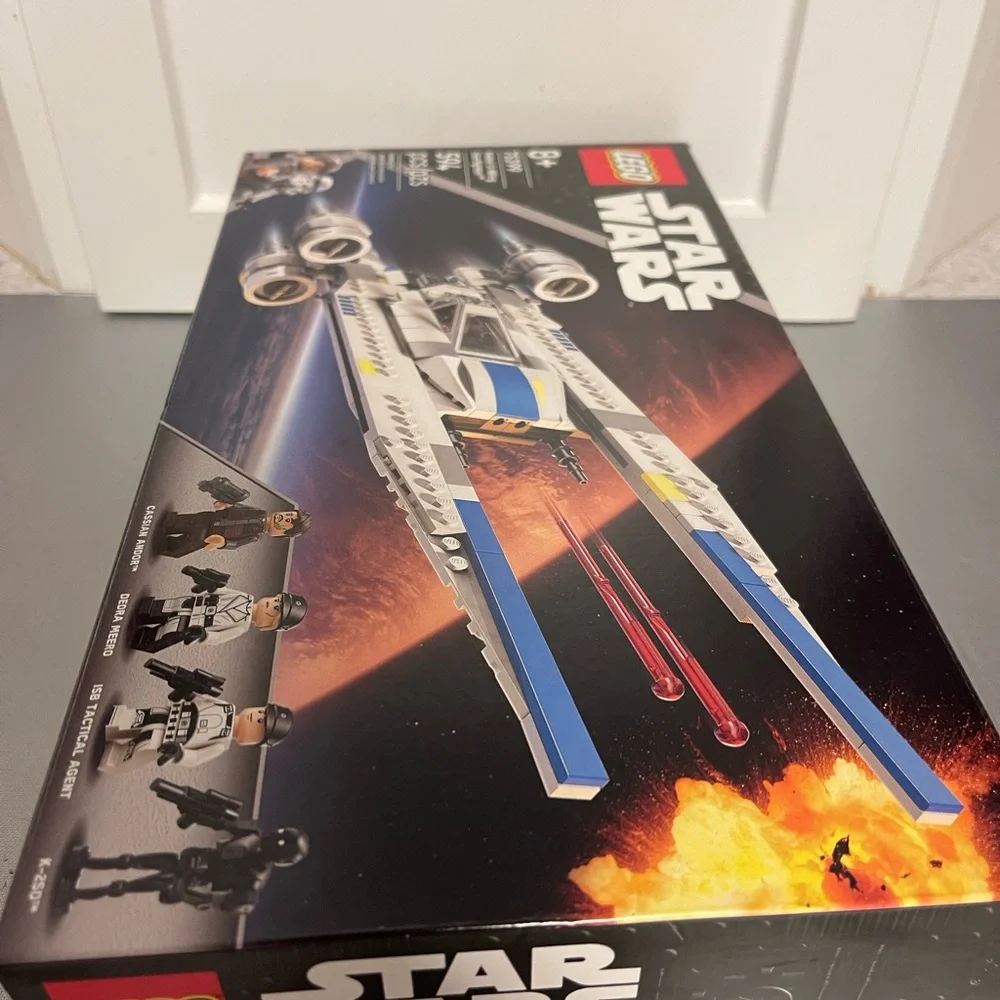 LEGO Star Wars Rebel U-Wing Starfighter Building Set 75399 - 8+ NIB Sealed - Picture 9 of 13